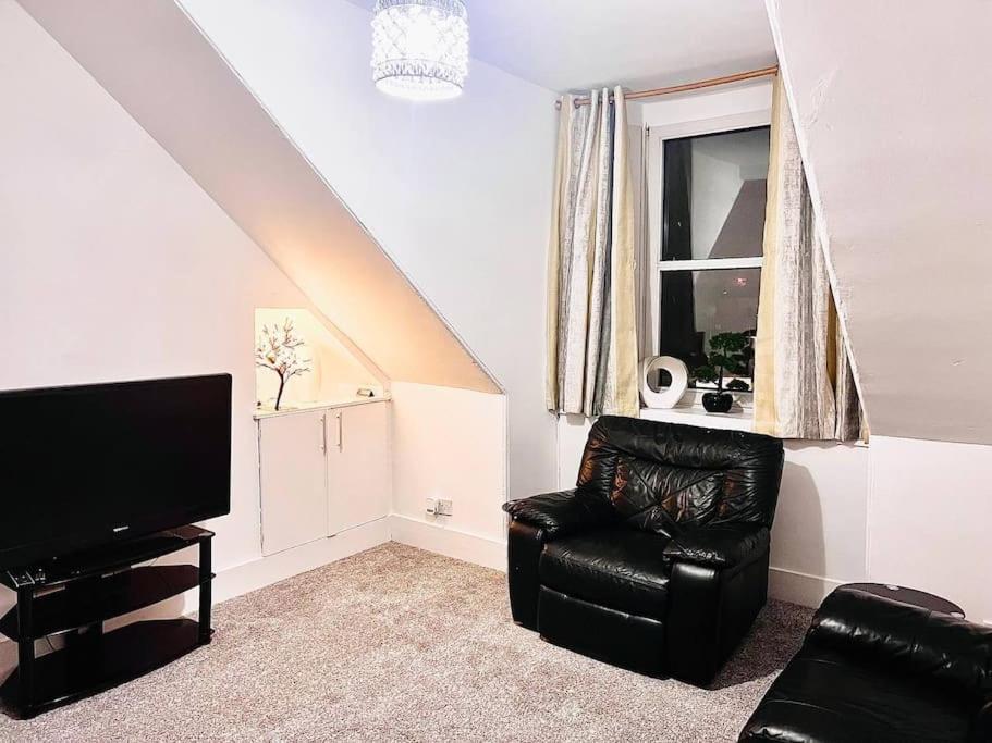Crown House Two Bedroom Apartment Aberdeen Exterior foto